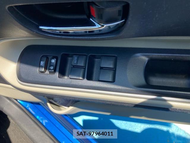 Toyota AQUA 2014-02 8005588-8