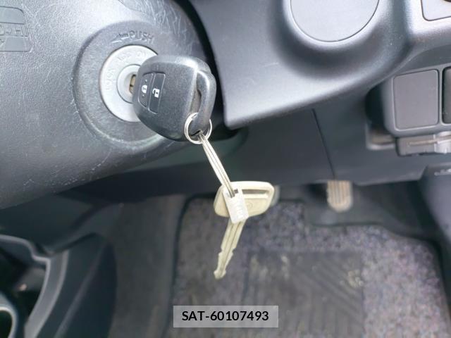 Toyota AQUA 2013-06 8005603-14