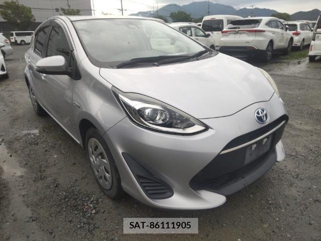 Toyota AQUA 2019-06 8005604-3