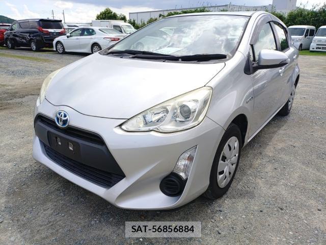 Toyota AQUA 2015-06 8005616-0