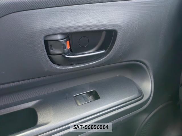 Toyota AQUA 2015-06 8005616-12