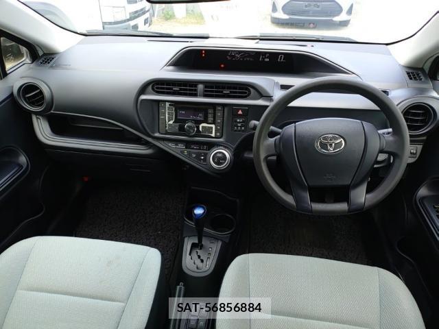 Toyota AQUA 2015-06 8005616-2