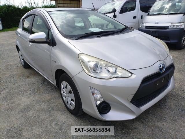 Toyota AQUA 2015-06 8005616-3