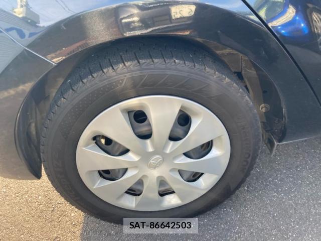 Toyota AQUA 2013-07 8005675-7