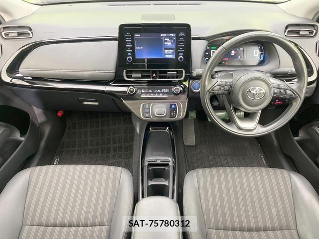 Toyota AQUA 2021-07 8005786-1
