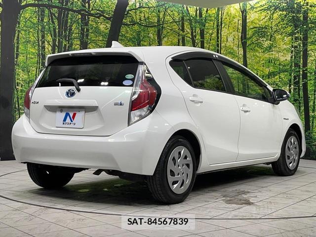 Toyota AQUA 2016-10 7934867-17