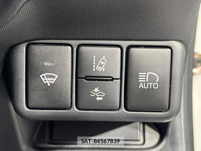 Toyota AQUA 2016-10 7934867-6