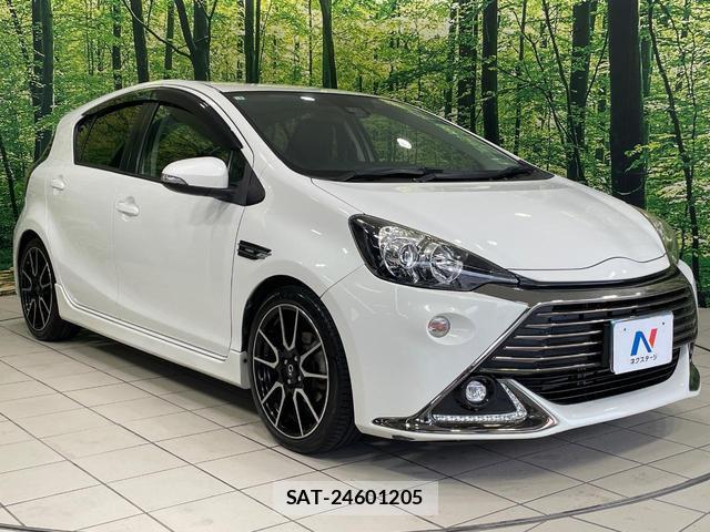 Toyota AQUA 2017-03 8006282-15