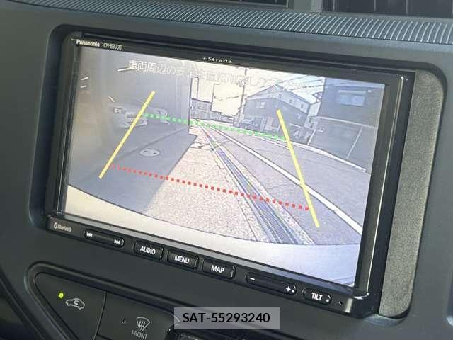 Toyota AQUA 2017-12 8006555-7