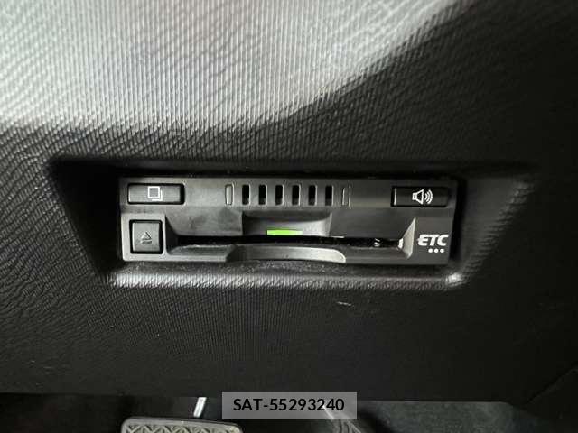 Toyota AQUA 2017-12 8006555-8