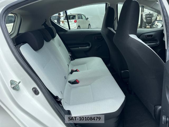 Toyota AQUA 2021-06 8006618-12