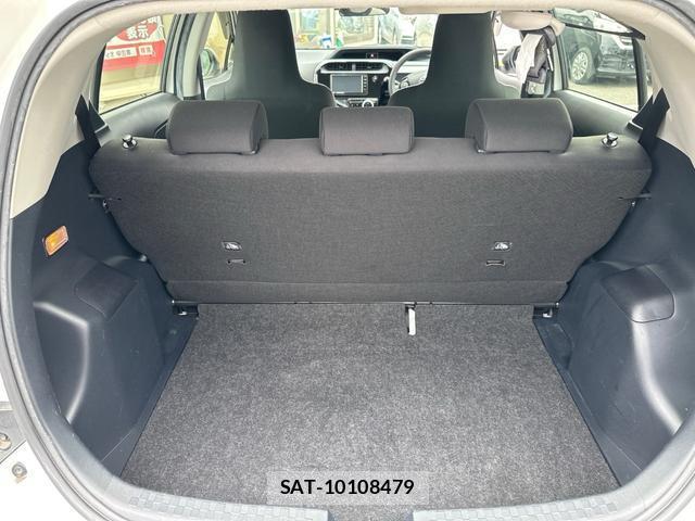 Toyota AQUA 2021-06 8006618-15