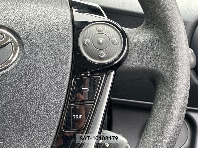 Toyota AQUA 2021-06 8006618-16