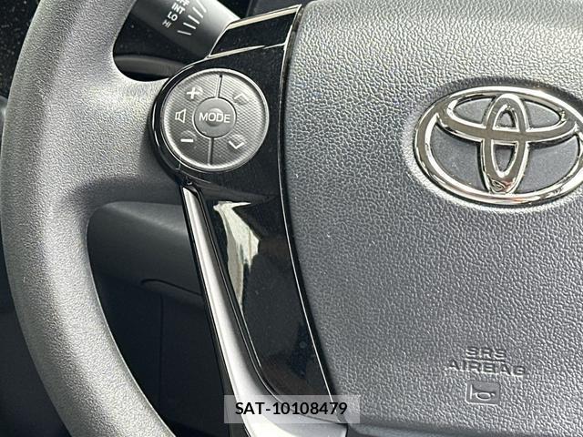 Toyota AQUA 2021-06 8006618-17