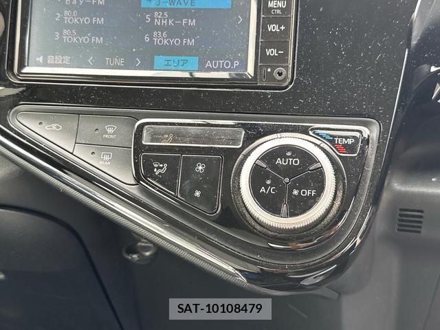 Toyota AQUA 2021-06 8006618-7