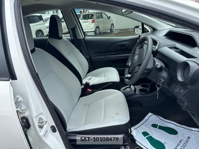 Toyota AQUA 2021-06 8006618-9