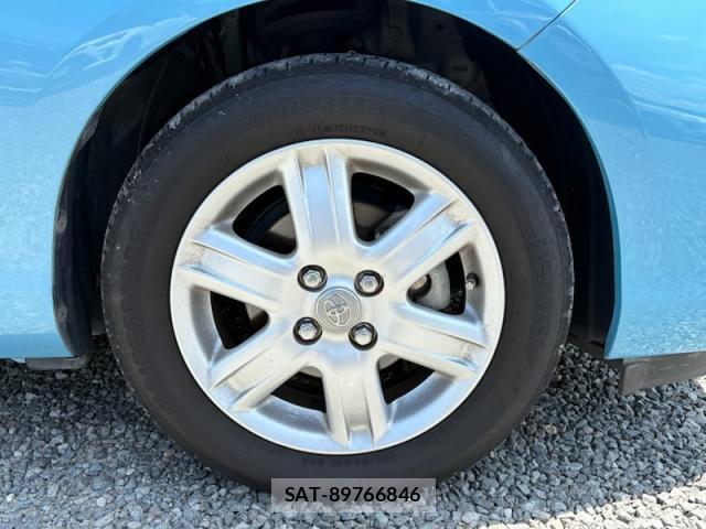 Toyota AQUA 2012-05 8006790-14