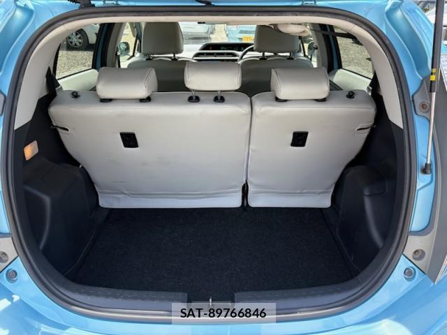 Toyota AQUA 2012-05 8006790-8