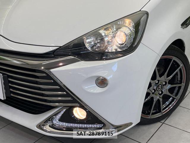 Toyota AQUA 2014-06 8007213-11