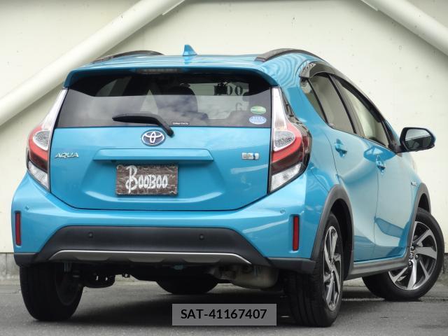 Toyota AQUA 2019-10 8007315-1