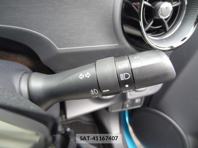 Toyota AQUA 2019-10 8007315-13
