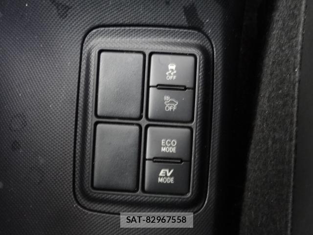 Toyota AQUA 2015-12 8007316-7