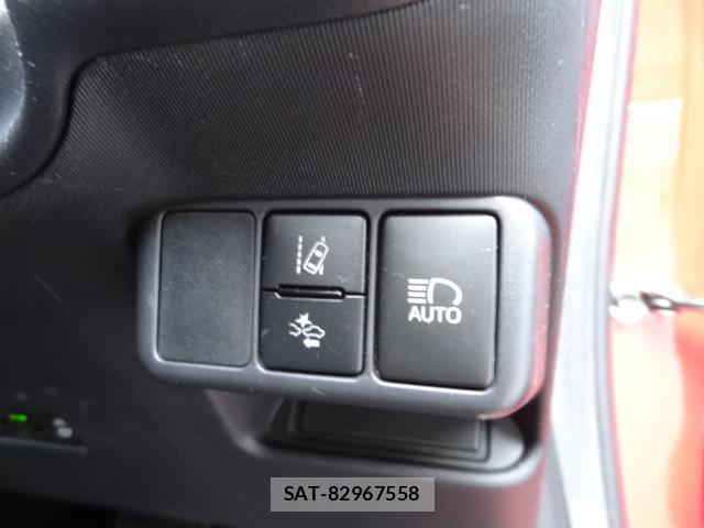 Toyota AQUA 2015-12 8007316-8