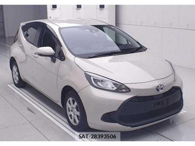 Toyota AQUA 2023 8008162-0