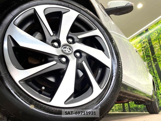 Toyota AQUA 2015-06 8008550-12