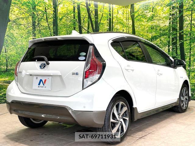 Toyota AQUA 2015-06 8008550-16