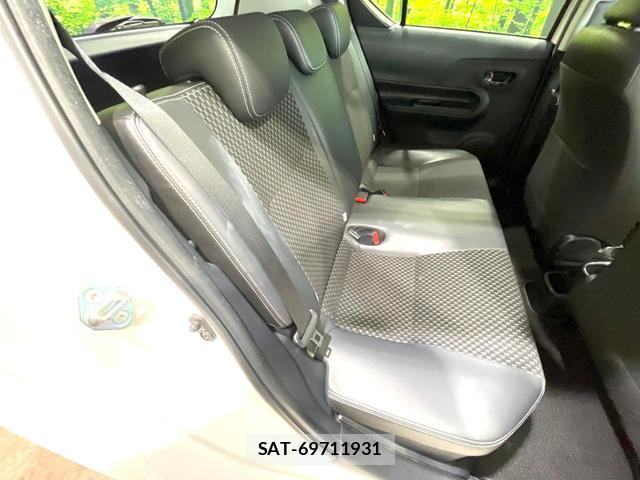 Toyota AQUA 2015-06 8008550-8