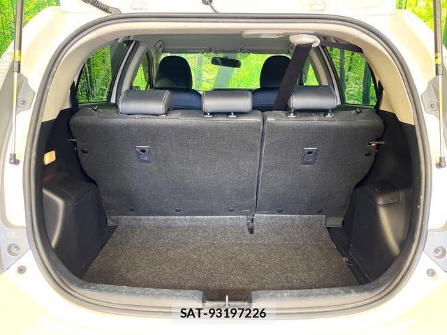 Toyota AQUA 2014-03 8008667-9