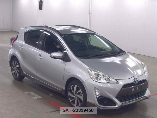 Toyota AQUA 2015-06 8010488-0