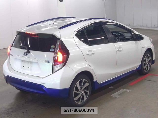 Toyota AQUA 2016-11 8010495-4