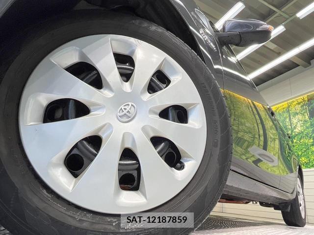 Toyota AQUA 2014-08 8011102-12