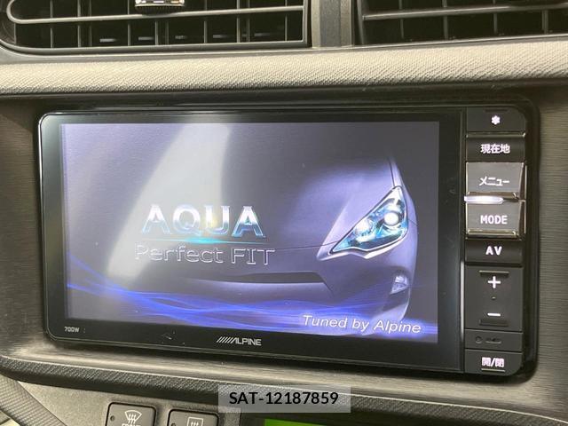Toyota AQUA 2014-08 8011102-2