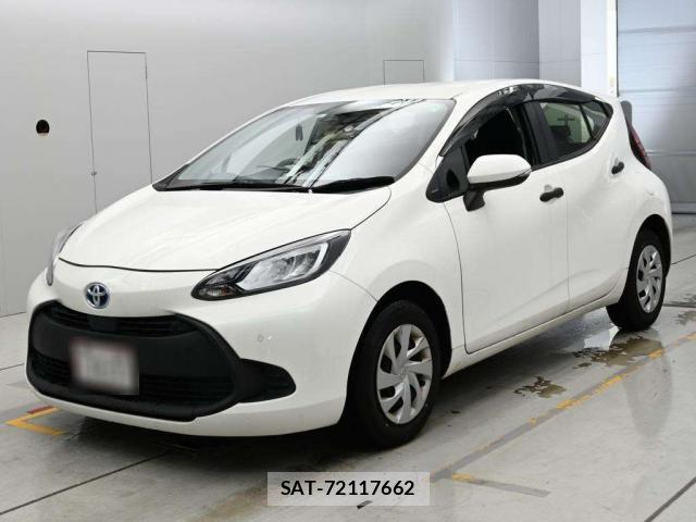 Toyota AQUA 2023-06 8011564-9