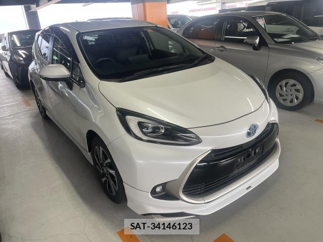 Toyota AQUA 2022-03 8011621-0
