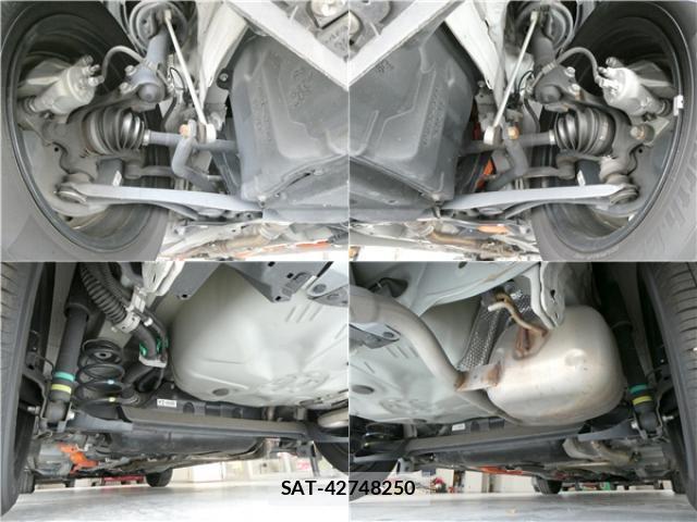 Toyota AQUA 2020-03 8011978-13