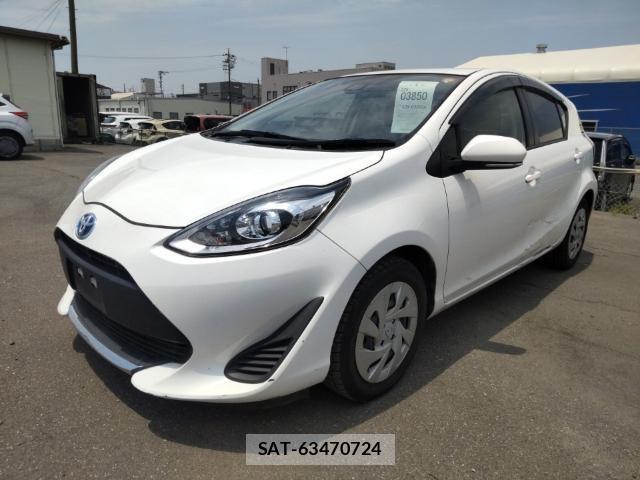 Toyota AQUA 2021-06 8012086-0