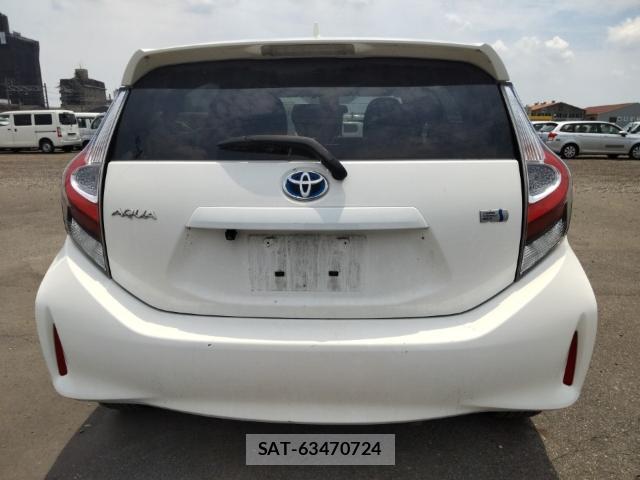 Toyota AQUA 2021-06 8012086-1