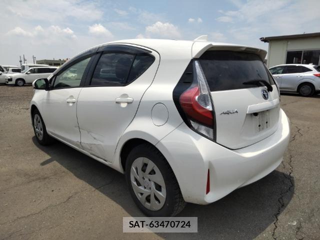 Toyota AQUA 2021-06 8012086-5