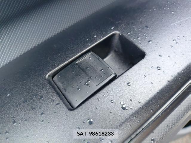 Toyota AQUA 2015-07 8012101-12