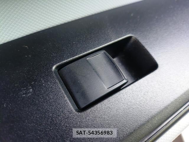 Toyota AQUA 2014-07 8012106-12