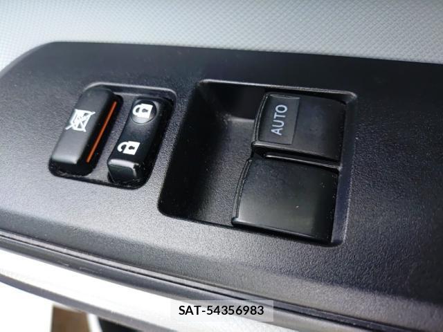 Toyota AQUA 2014-07 8012106-13