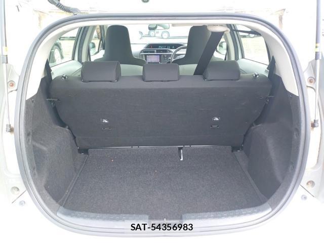 Toyota AQUA 2014-07 8012106-7