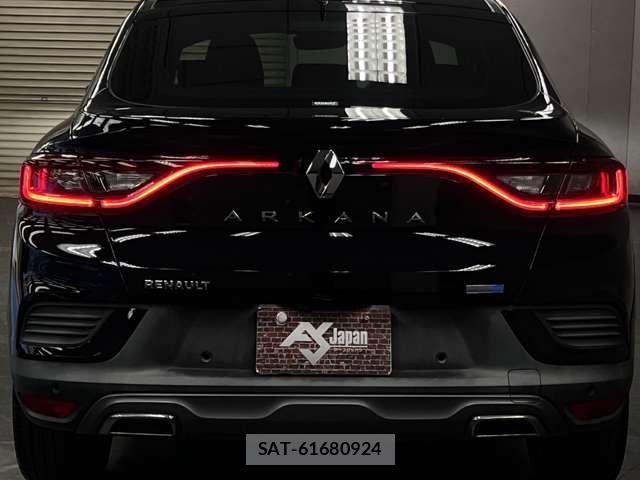 Renault Arkana 2022-05 8012623-15