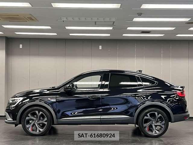 Renault Arkana 2022-05 8012623-9