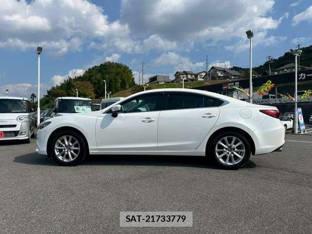 Mazda ATENZA 2017-02 8003900-8