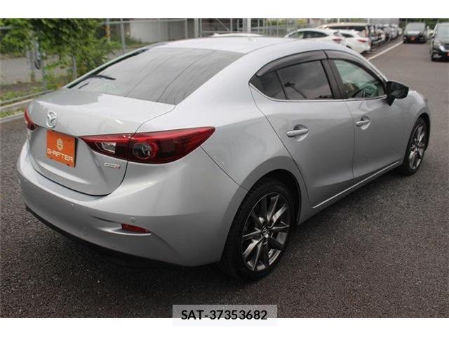 Mazda ATENZA 2016-08 8008448-9